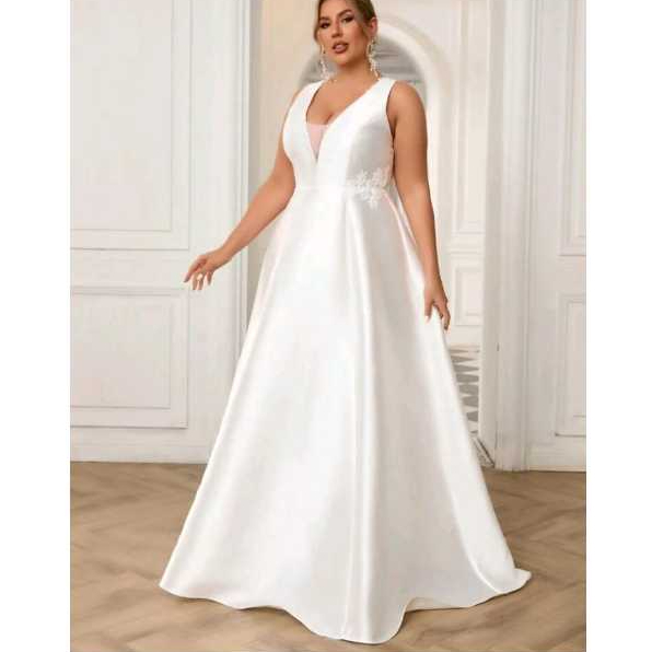 VESTIDO DE NOIVA COM RENDA NAS COSTAS E DECOTE NA FRENTE