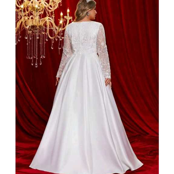 VESTIDO DE NOIVA COM MANGA LONGA E RENDA NO BUSTO