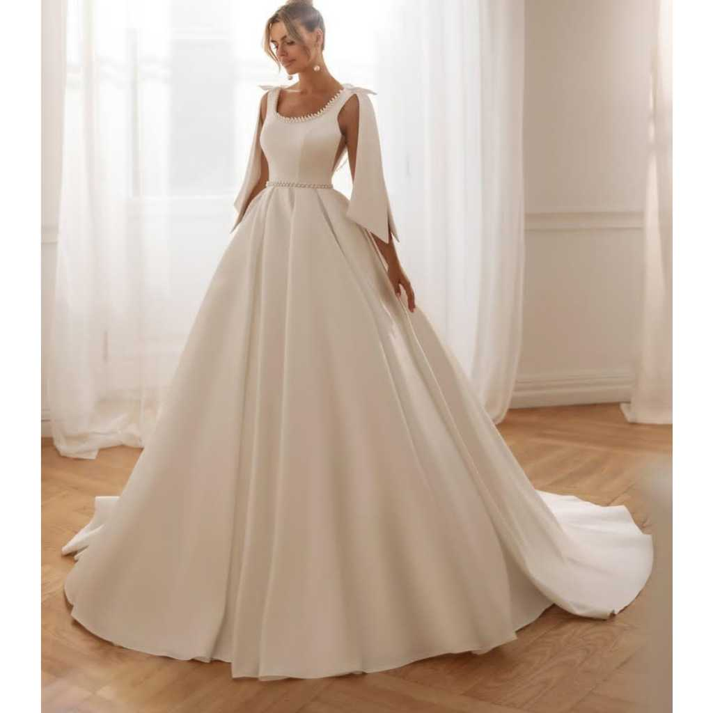 VESTIDO DE NOIVA LONGO MINIMALISTA COM APLICACÃO DE PÉROLAS NO BUSTO