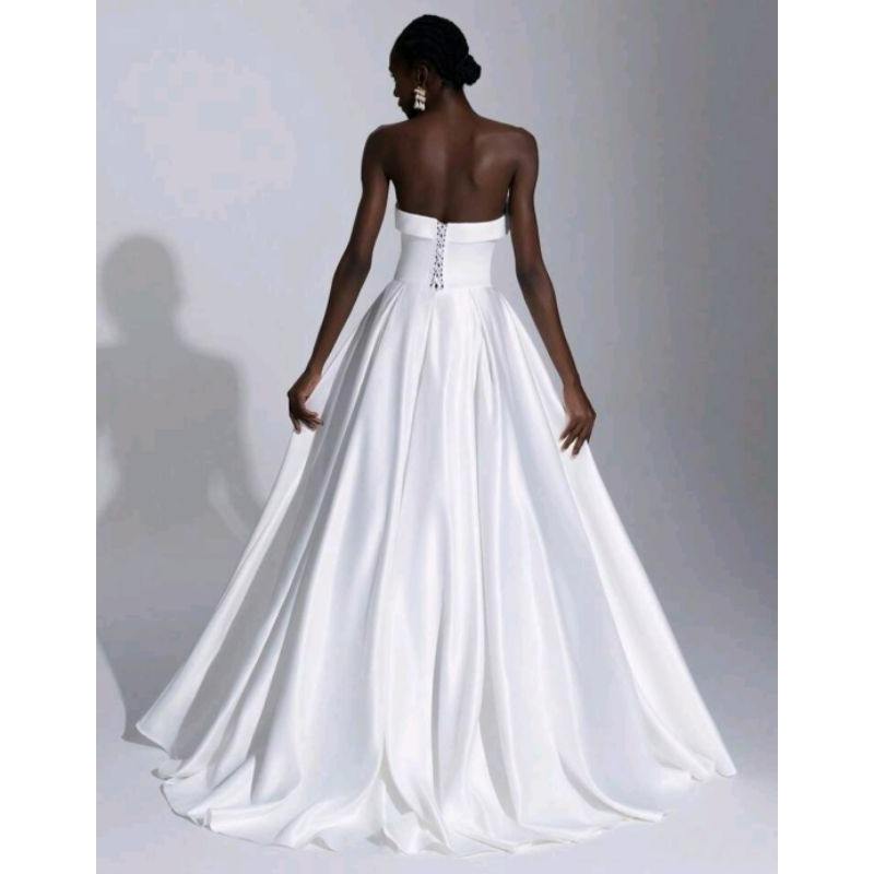 VESTIDO DE NOIVA TOMARA QUE CAIA SEM RENDA