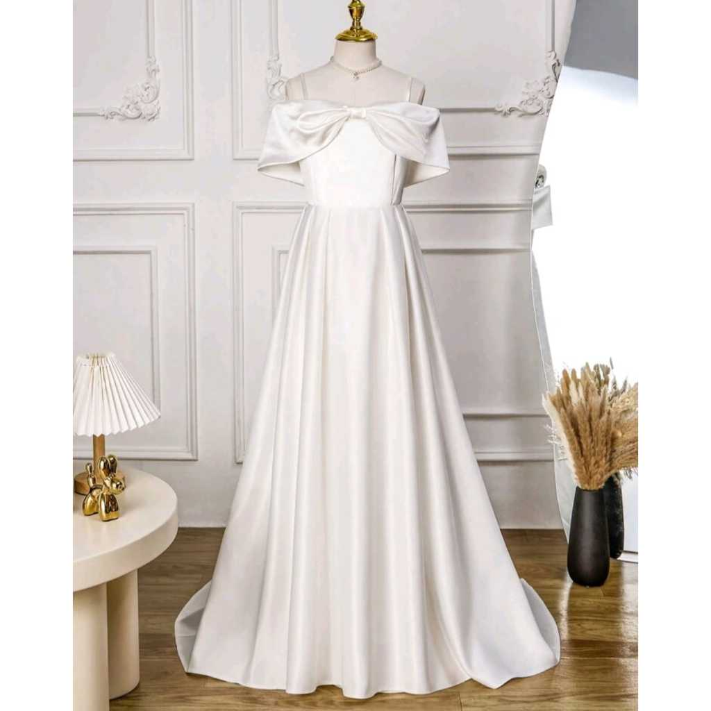 VESTIDO DE NOIVA MINIMALISTA COM ALÇAS E LAÇO