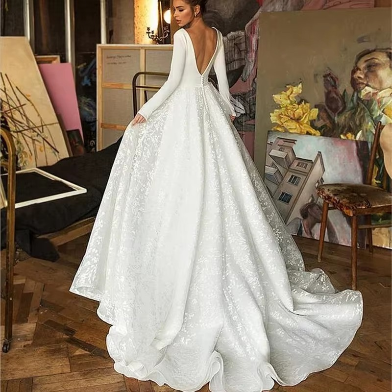 VESTIDO DE NOIVA MANGA LONGA COM SAIA EM RENDA
