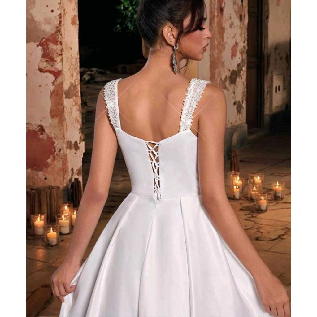 VESTIDO DE NOIVA COM ALÇAS E PEROLAS NO BUSTO