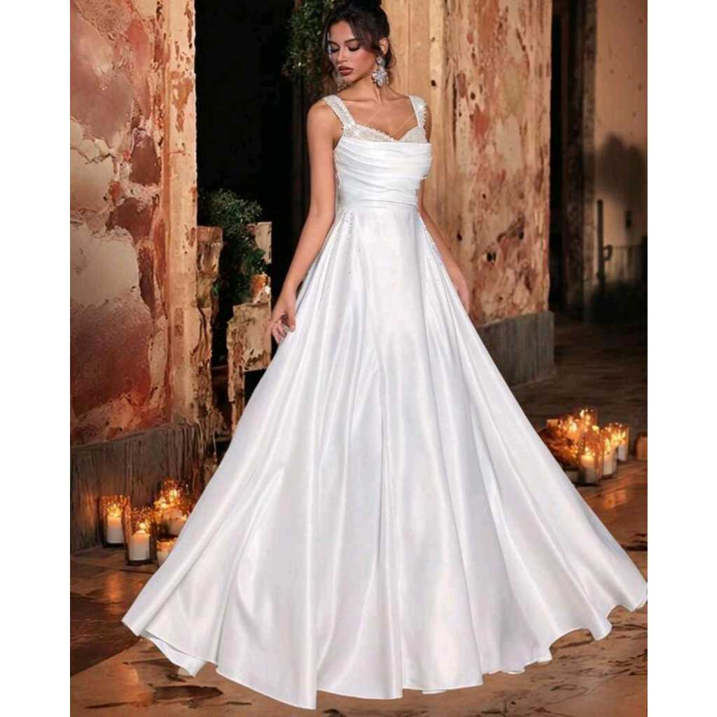VESTIDO DE NOIVA COM ALÇAS E PEROLAS NO BUSTO