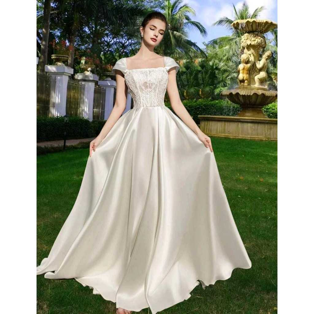 VESTIDO DE NOIVA COM BUSTO EM RENDA