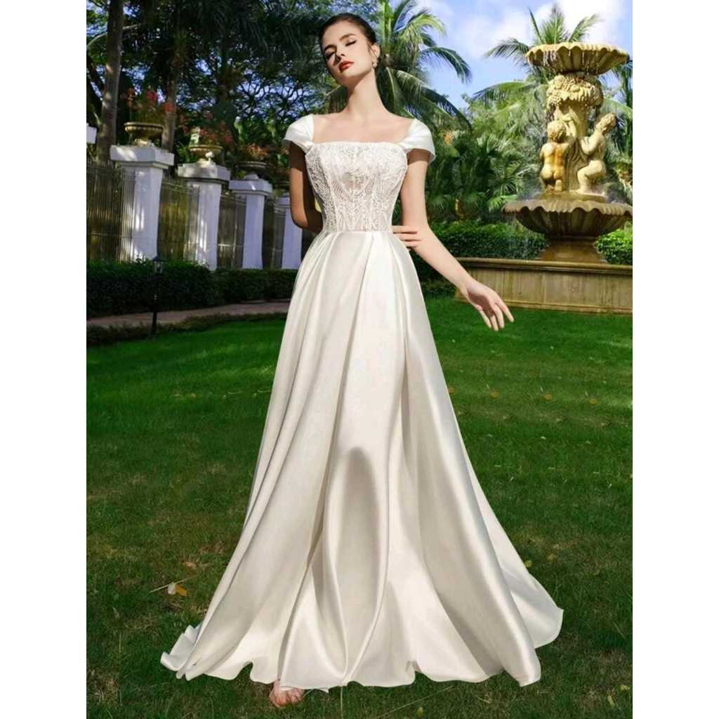 VESTIDO DE NOIVA COM BUSTO EM RENDA