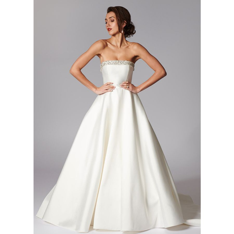 VESTIDO DE NOIVA TOMARA QUE CAIA COM BORDADO