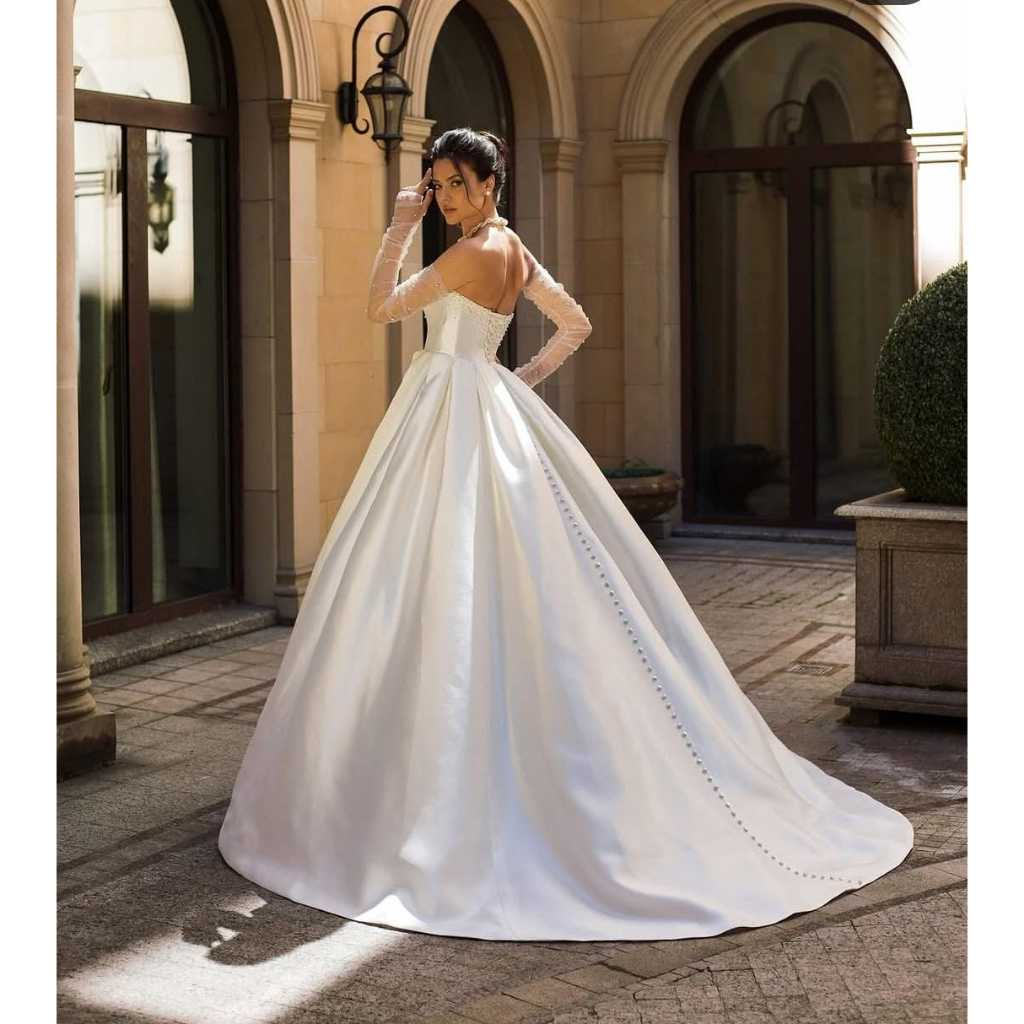 VESTIDO DE NOIVA TOMARA QUE CAIA COM APLICAÇÃO DE PÉROLAS NO BUSTO MODELO ANTÔNIA