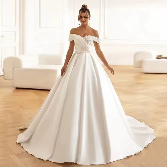 VESTIDO DE NOIVA OMBRO A OMBRO COM BORDADO EM PÉROLAS MODELO LUCY