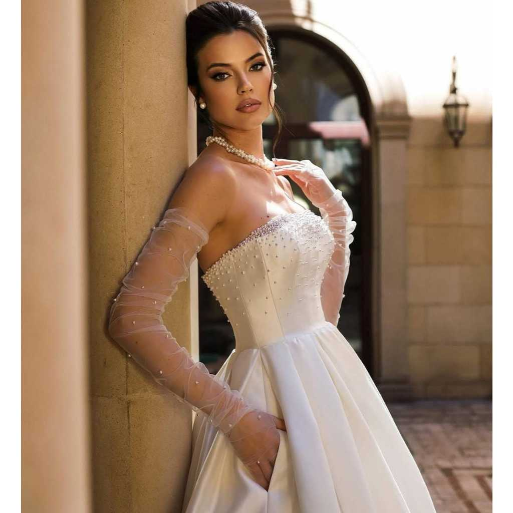VESTIDO DE NOIVA TOMARA QUE CAIA COM APLICAÇÃO DE PÉROLAS NO BUSTO MODELO ANTÔNIA