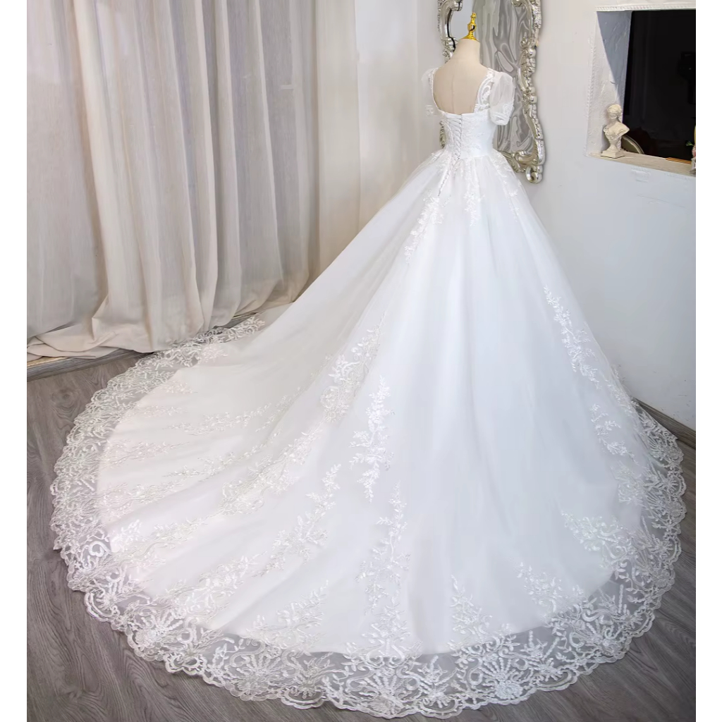 VESTIDO DE NOIVA COM RENDA E MANGA MODELO BRUNA
